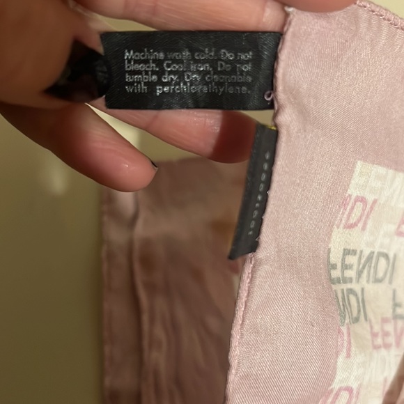 FENDI. Square scarf - Picture 5 of 7